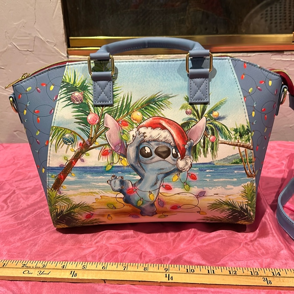 Loungefly Stitch Christmas purse